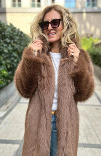 Luxurious Mocha Faux Fur Coat – Elegant, Warm & Effortlessly Chic