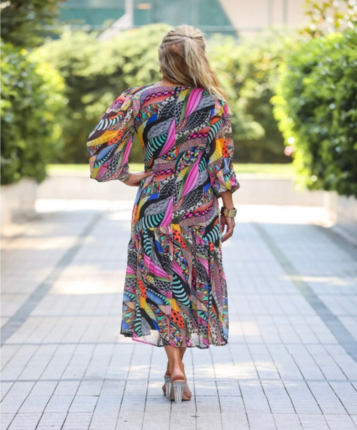 Vibrant Boho Breeze Midi Dress – Colorful Flowing Elegance
