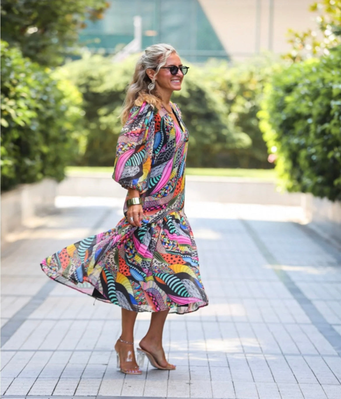 Vibrant Boho Breeze Midi Dress – Colorful Flowing Elegance