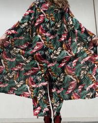 Tropical Power Suit – Bold Leaf Print Blazer & Wide-Leg Pant Set