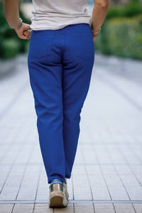 Royal Blue Crystal-Embellished Jeans – Chic Denim with a Sparkle