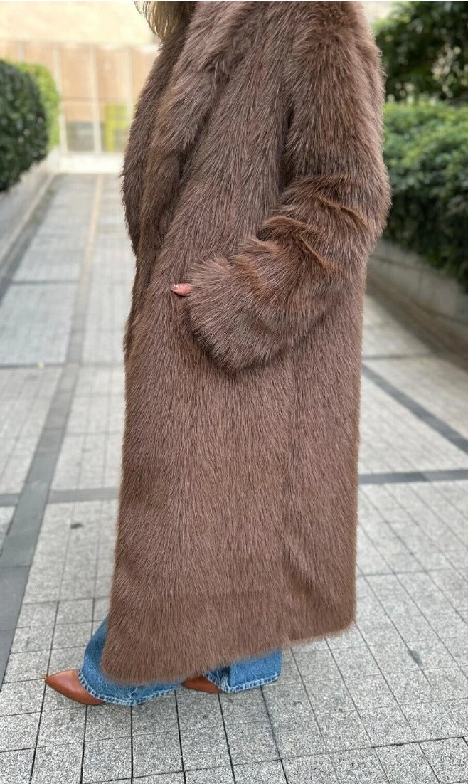 Luxurious Mocha Faux Fur Coat – Elegant, Warm & Effortlessly Chic